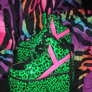 Dolls kill YRU size 6 platforms